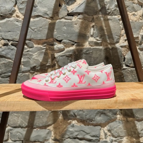 Louis Vuitton Women’s sneakers - Picture 3 of 4